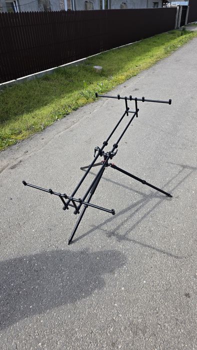 Vând Tripod PRO FL  RP212
