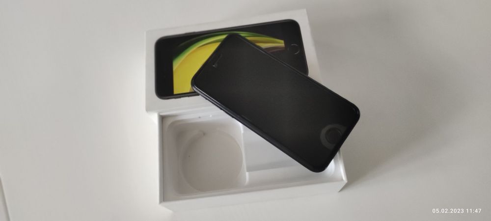 IPhone se 2020.память 128 GB
