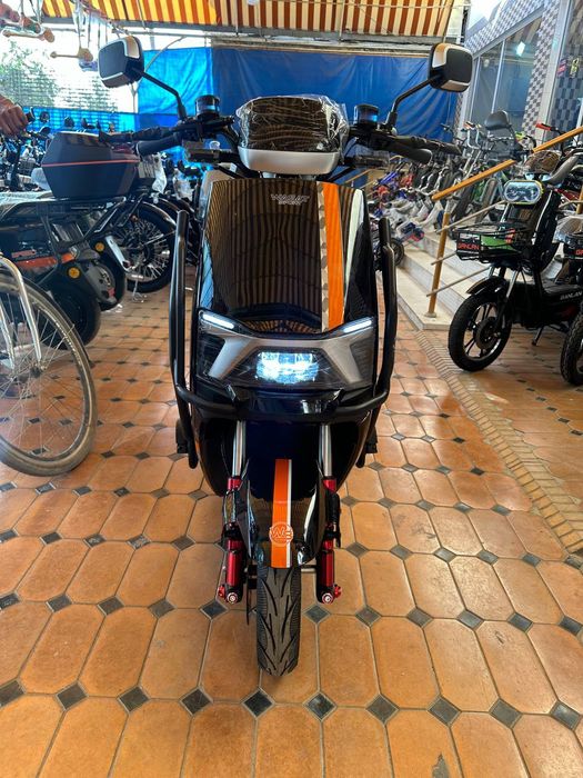 Elektro skuter dastafka bor