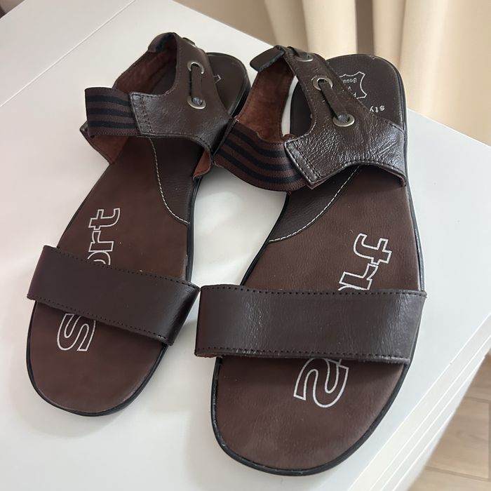 Кожаные сандалии 37р