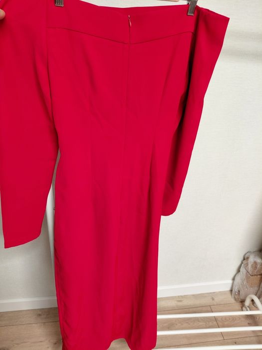 Продам платье новое 46р