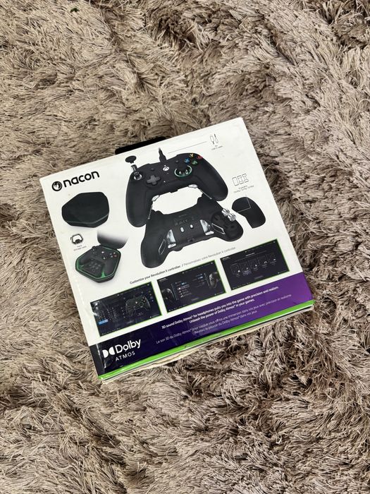 Controller Profesional Nacon Revolution X Pro pentru Xbox Series X|S / Xbox One / PC - Pachet complet cu Husă și Accesorii