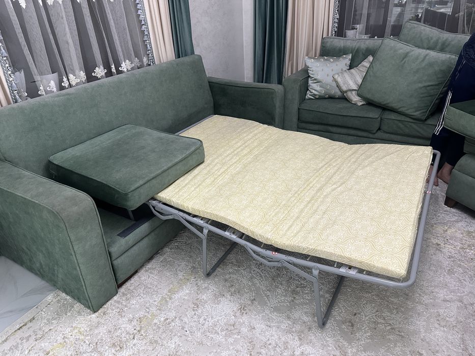 Продам диван и шторы