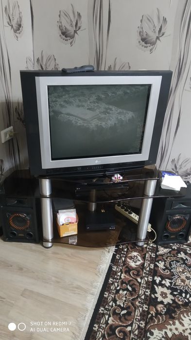 Продаётся телевизор LG