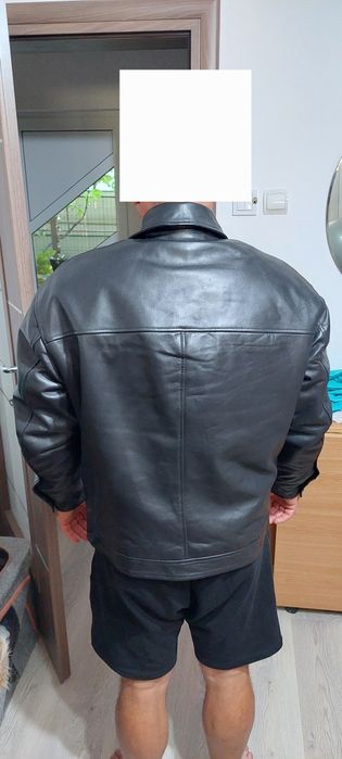 Geaca de piele 100% noua (cu eticheta)