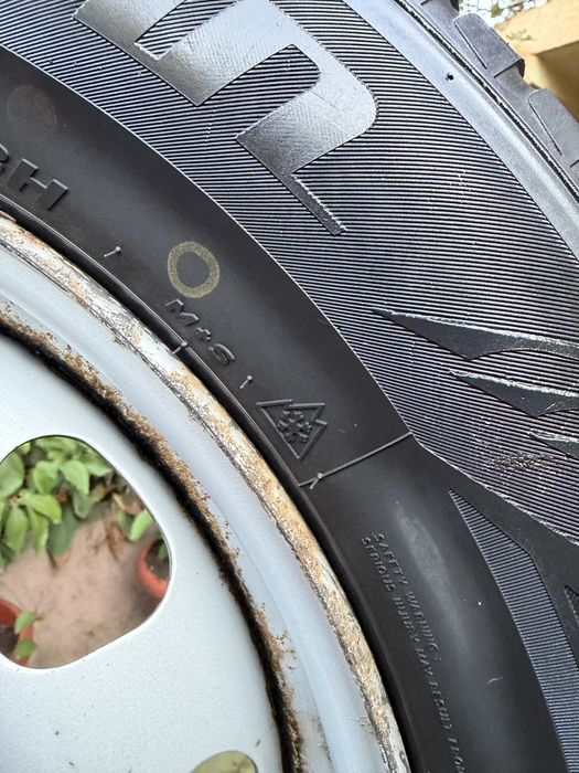 Roti Jante cu anvelope iarna Dacia Duster 215/65 R16