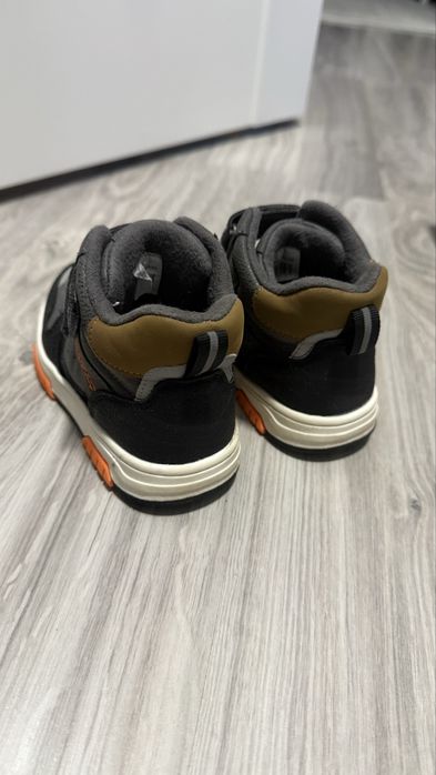 Детские осенние ботинки