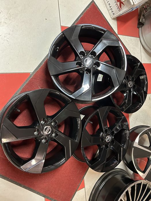 17 цола 5х114.3 Nissan Juke Qashqai Dacia  Honda Renault Original