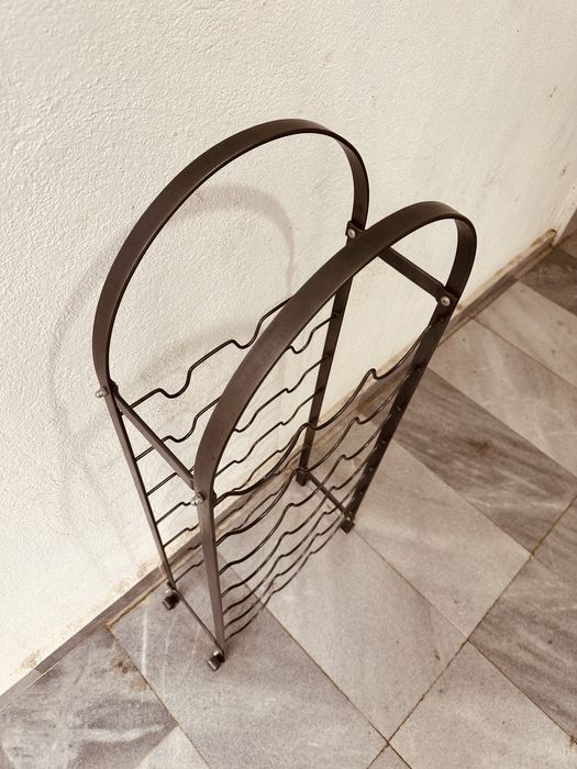 Метален винен стелаж / поставка за бутилки ( 21 бр.)