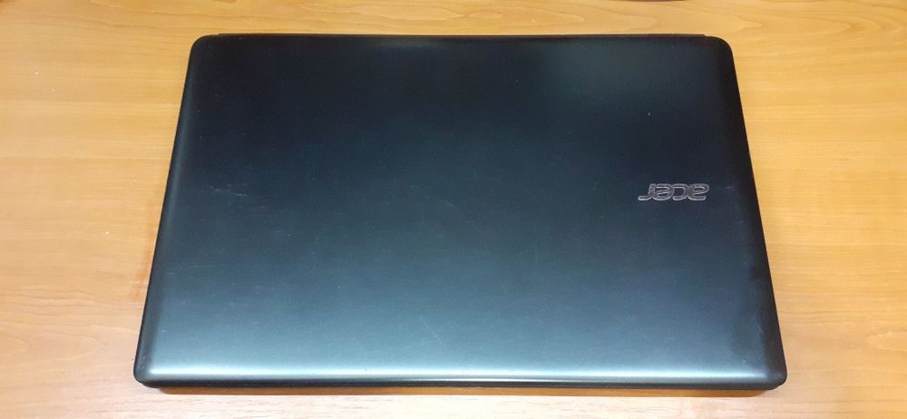 Acer Aspire E1 – Intel  1,8Ghz, 8 GB RAM, 320 GB