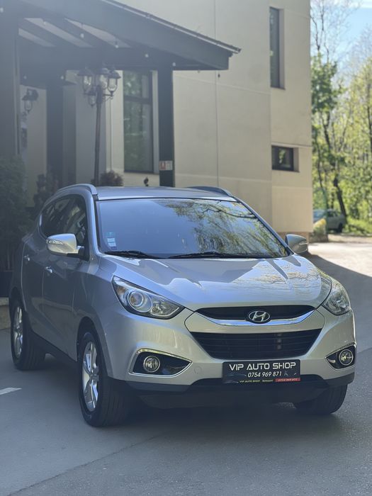 Hyundai IX35 2010/ 2.0 CRDI 136 CP EURO 5/ navigație/ încălzire/ PARC AUTO