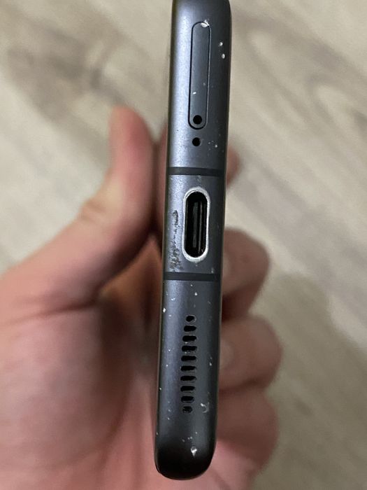 Xiaomi 12 5g 128gb със кутия , със зарядно САМО ЛИЧНО ПРЕДАВАНЕ!