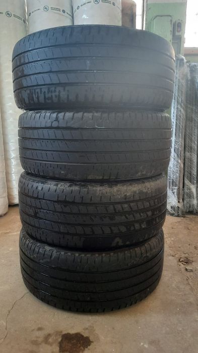 Продам Шины Bridgestone 235×45×18