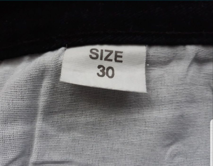 Blugi negri mărimea 30