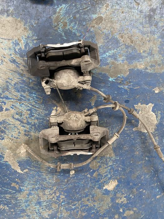 Etrier etrieri stanga dreapta fata 320mm audi a4 b8 a5 a6 c7 q5