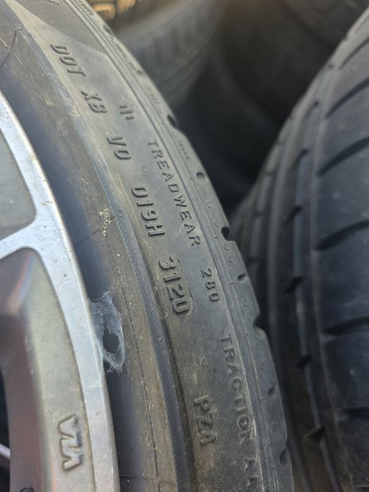 Roti  Audi  235/35/19