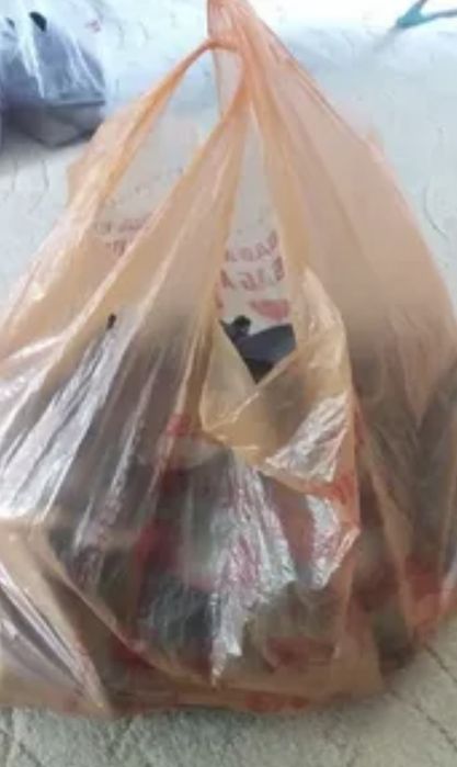 Отдам  пакет обуви. на мальчика р 30-35