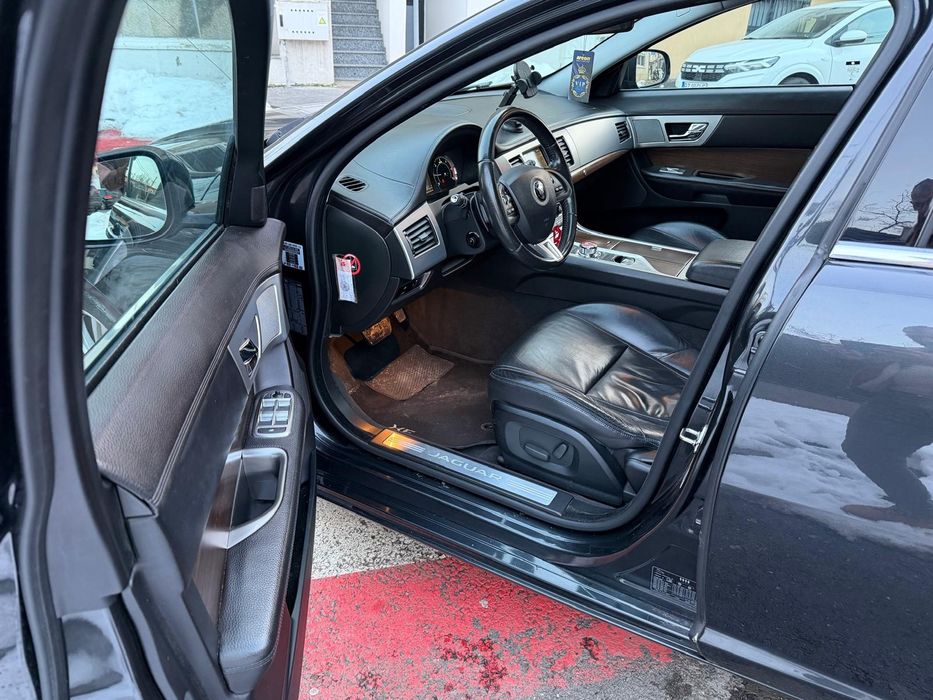 Jaguar XF 2014  2.2 Diesel