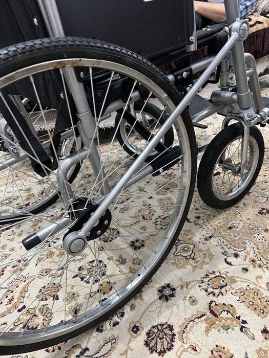 Инвалидная коляска