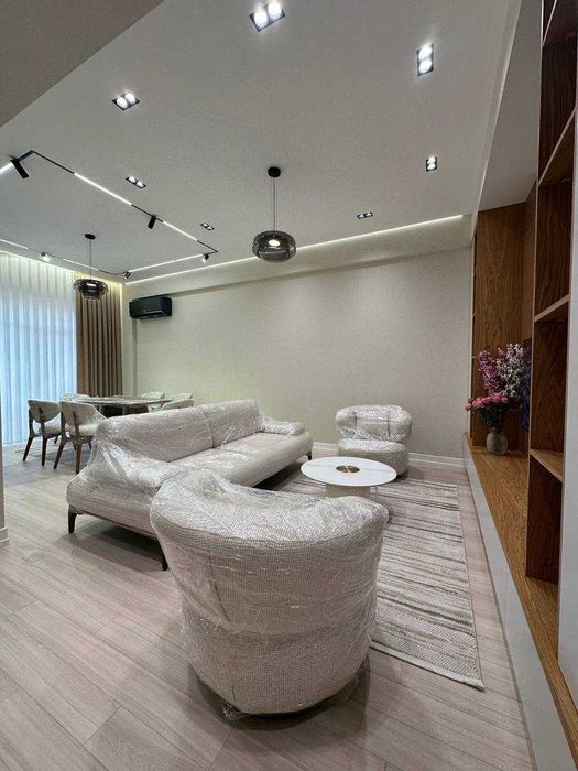 НОВАЯ 3х ком кв-ра ПО ГОРЯЧЕЙ ЦЕНЕ! Возле Метро Новза Хамза ID02