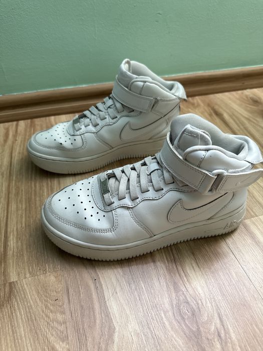 Air force 1 mid albi marimea 37.5