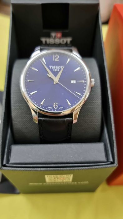 Швейцарски часовник Tissot Tradition