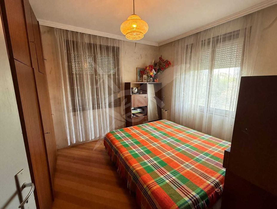 Двуетажна къща в с. Скутаре 92455