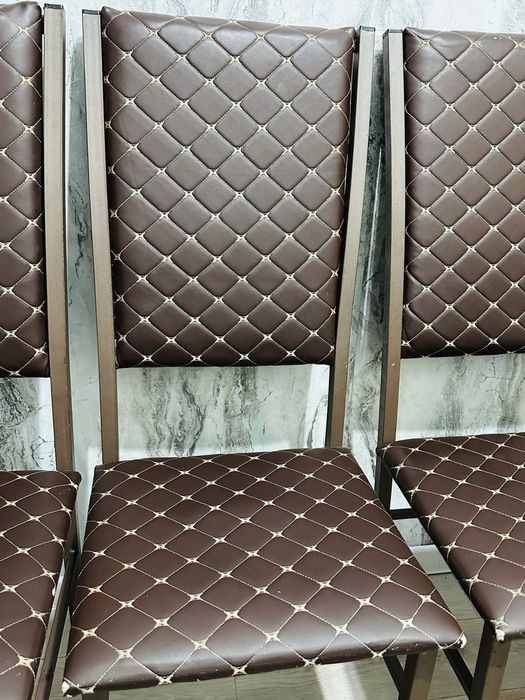 Кухонные стулья.