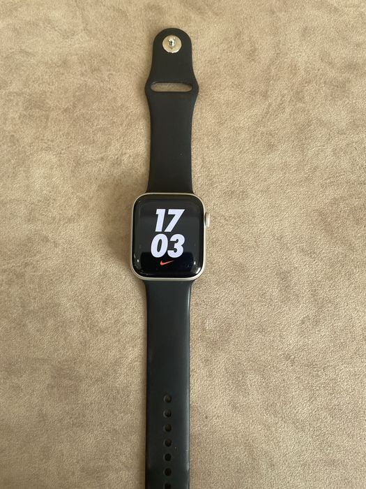 Apple Watch SE 2 44 mm /Эппл вотч се 2 44 мм