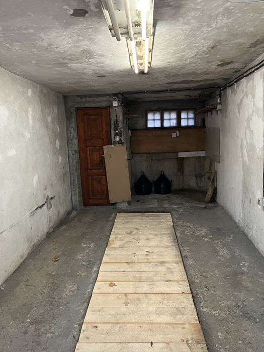 Дава се под наем Гараж / Паркомясто в Варна, ВИНС - 20 кв.м за 127.5 € - Снимка #2