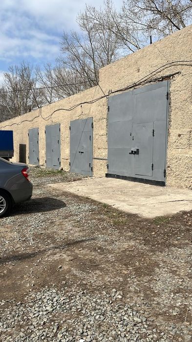 Сдаётся кирпичный гараж