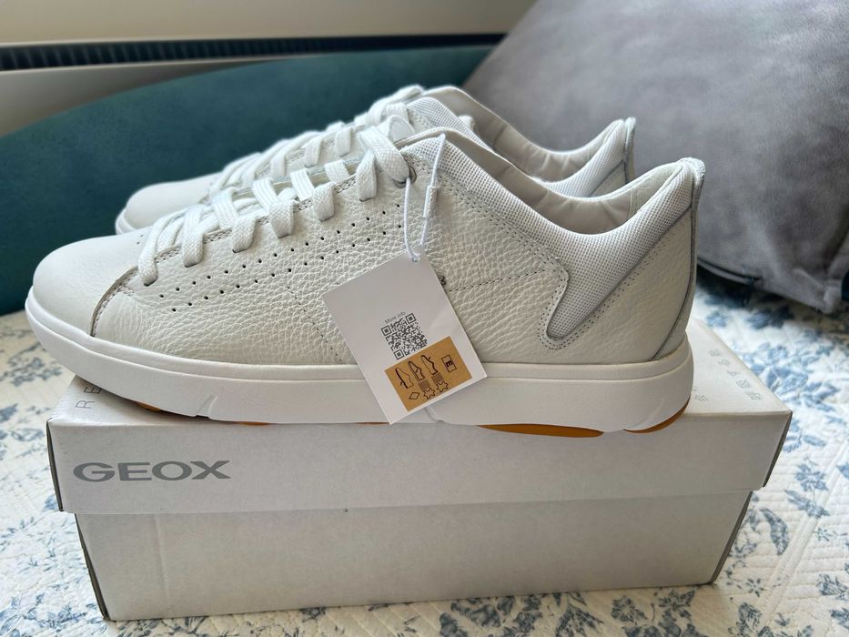 Нови Geox Nebula  размер 44, отговарят на 45