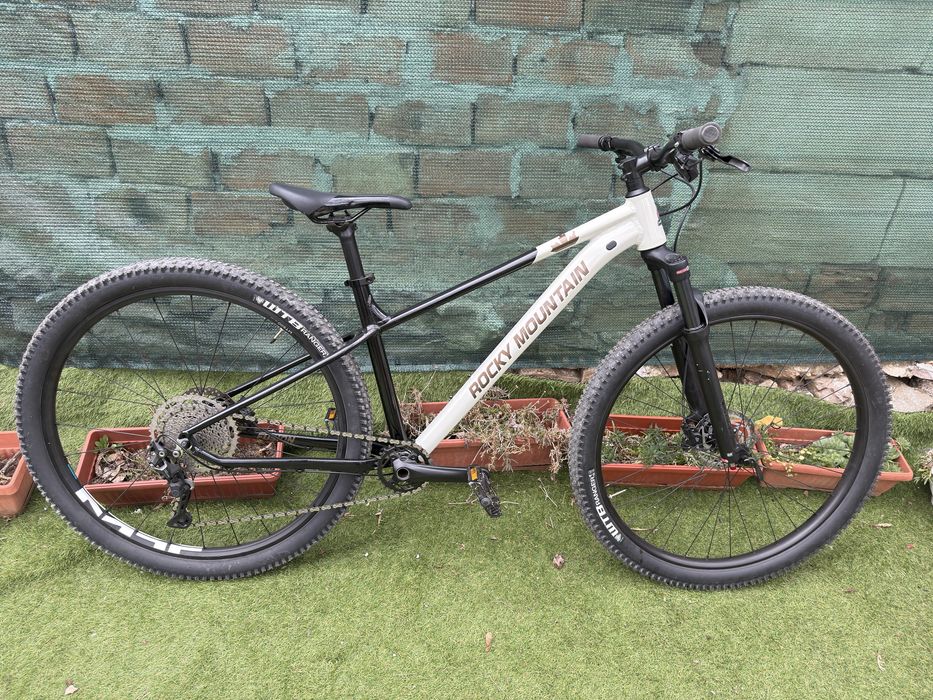 Алум.велосипед Rocky Mountian рамка XL,29 цола гуми.