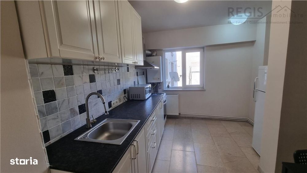 Apartament de 3 camere zona Racadau