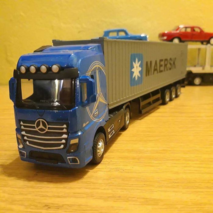 Autotren/autotrailer NOU, Scani si Mercedes Actros, scara 1:50