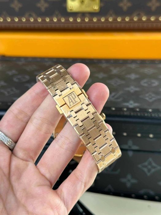 audemars piguet royal oak злато/