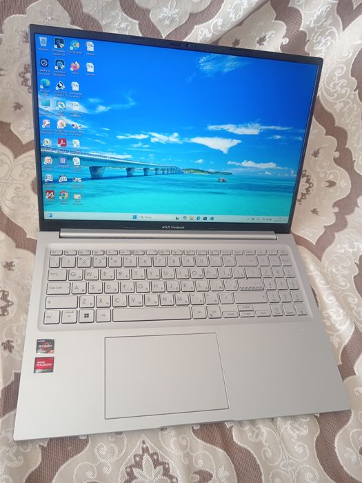 Продам современный ноутбук asus ryzen5