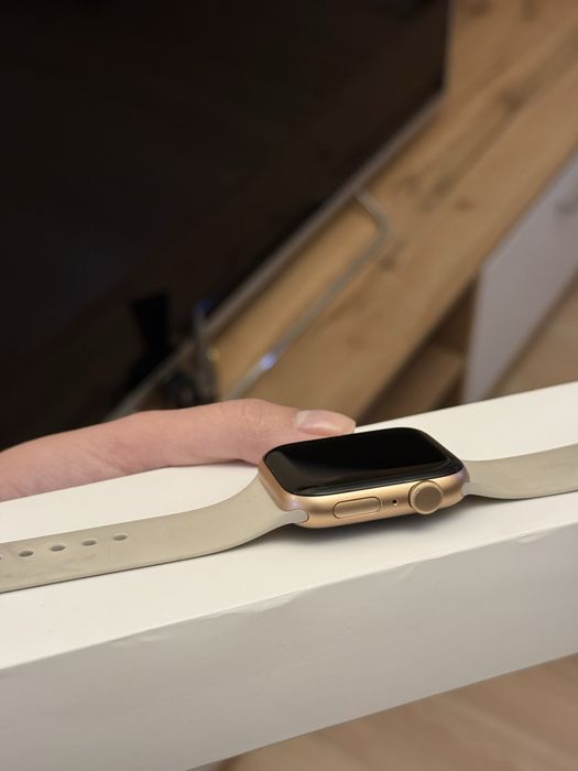 Apple watch se 44 мм