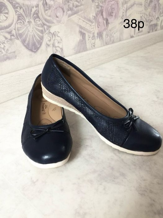 Обувь женская разная