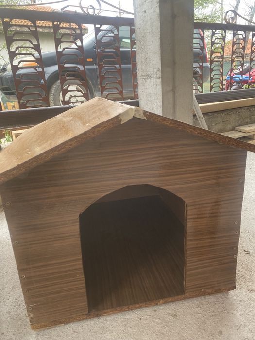 Ръчно изработени къщички за куче