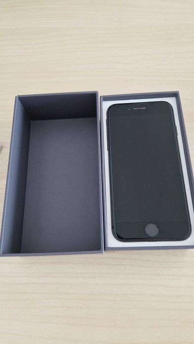 Telefon iPhone 8, 64GB, Black