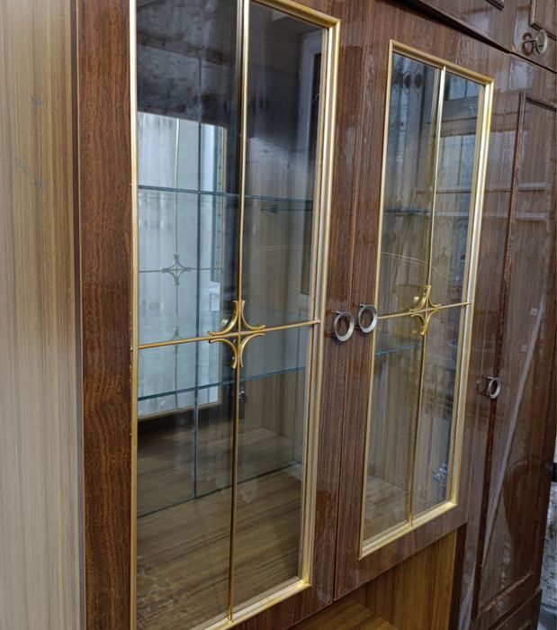 Sotiladi , ikki dona shkaf