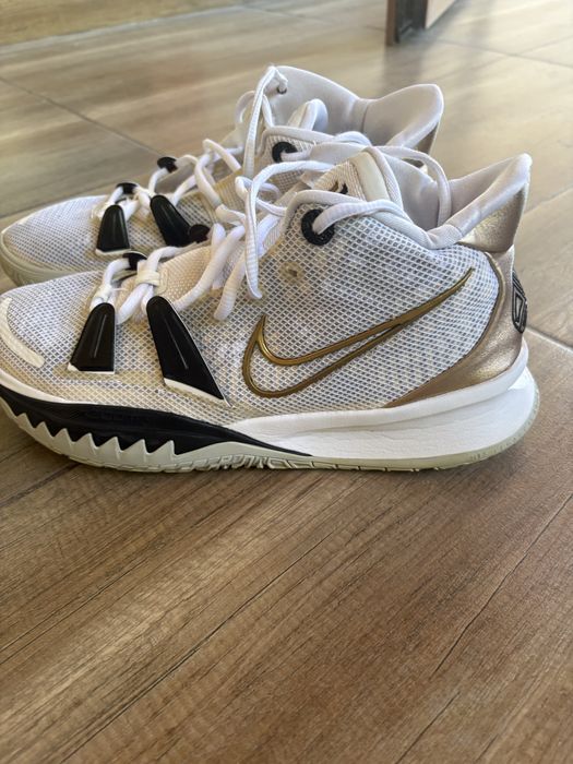Nike Kyrie 7 EP rings