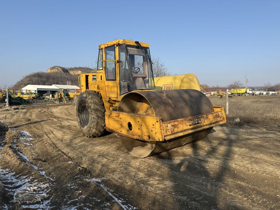 Cilindru compactor Caterpillar cs-563