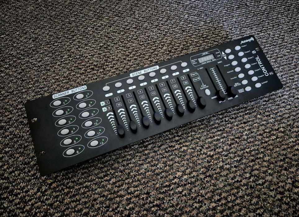 Set 4 Lumini Eurolite LED Party TCL Spot + Controller Dmx Audibax