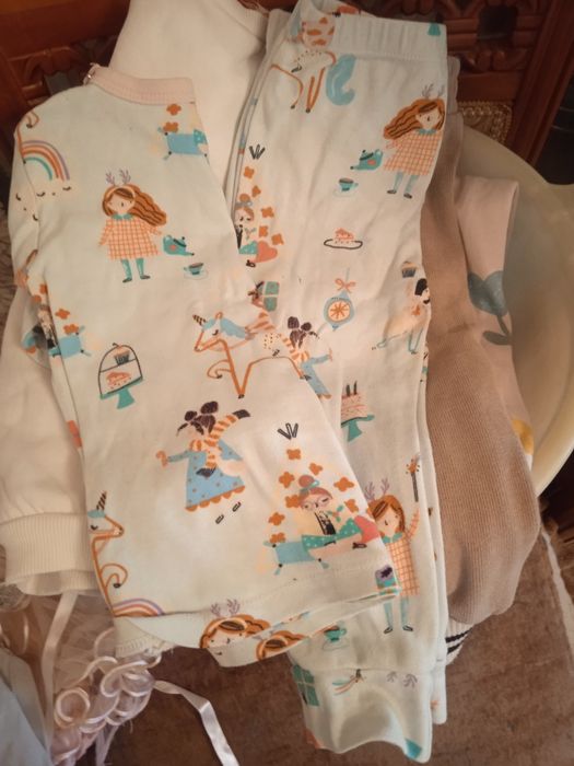 Детские вещи для девочки.