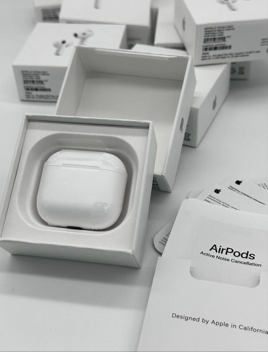  AirPods 4 NOI - Cluj Predare Personala