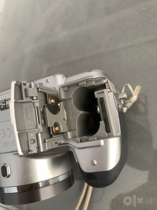 Цифровой фотоаппарат Sony Cyber-shot DSC-H5