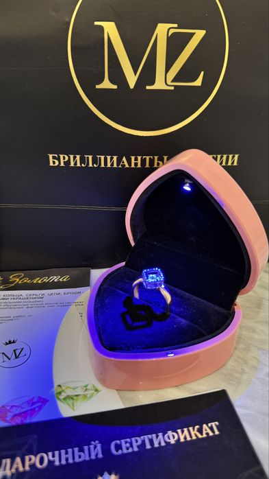 Золотое кольцо с брилиантами