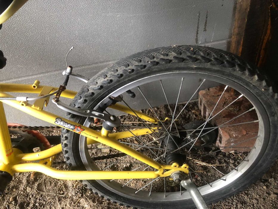 продавам детско колело подходяюо за деца над 5год